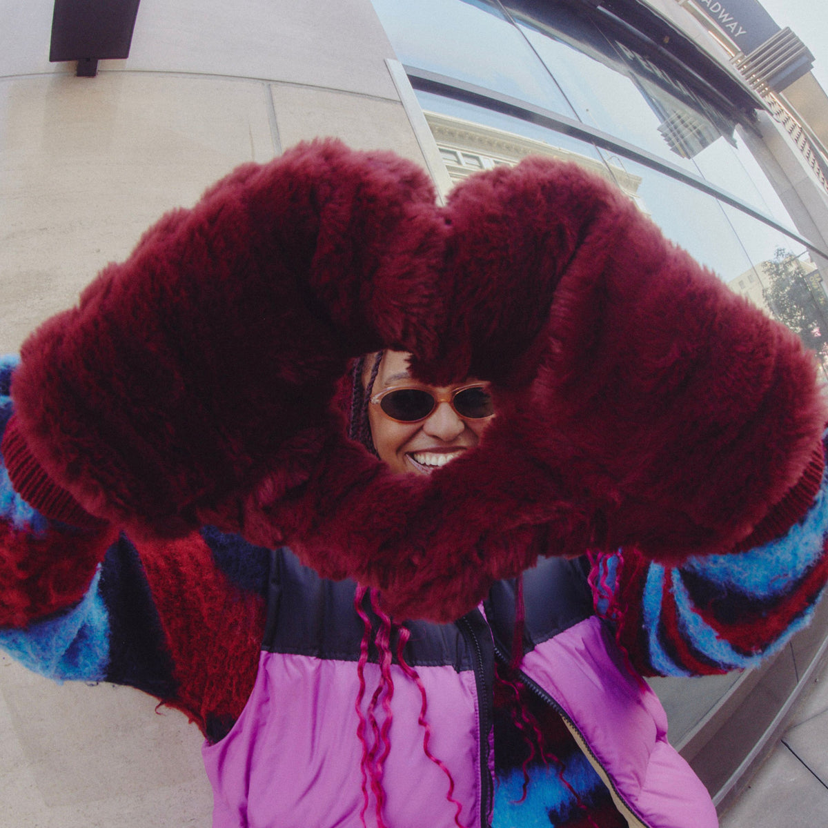 Faux Fur Mittens / Color-Wine