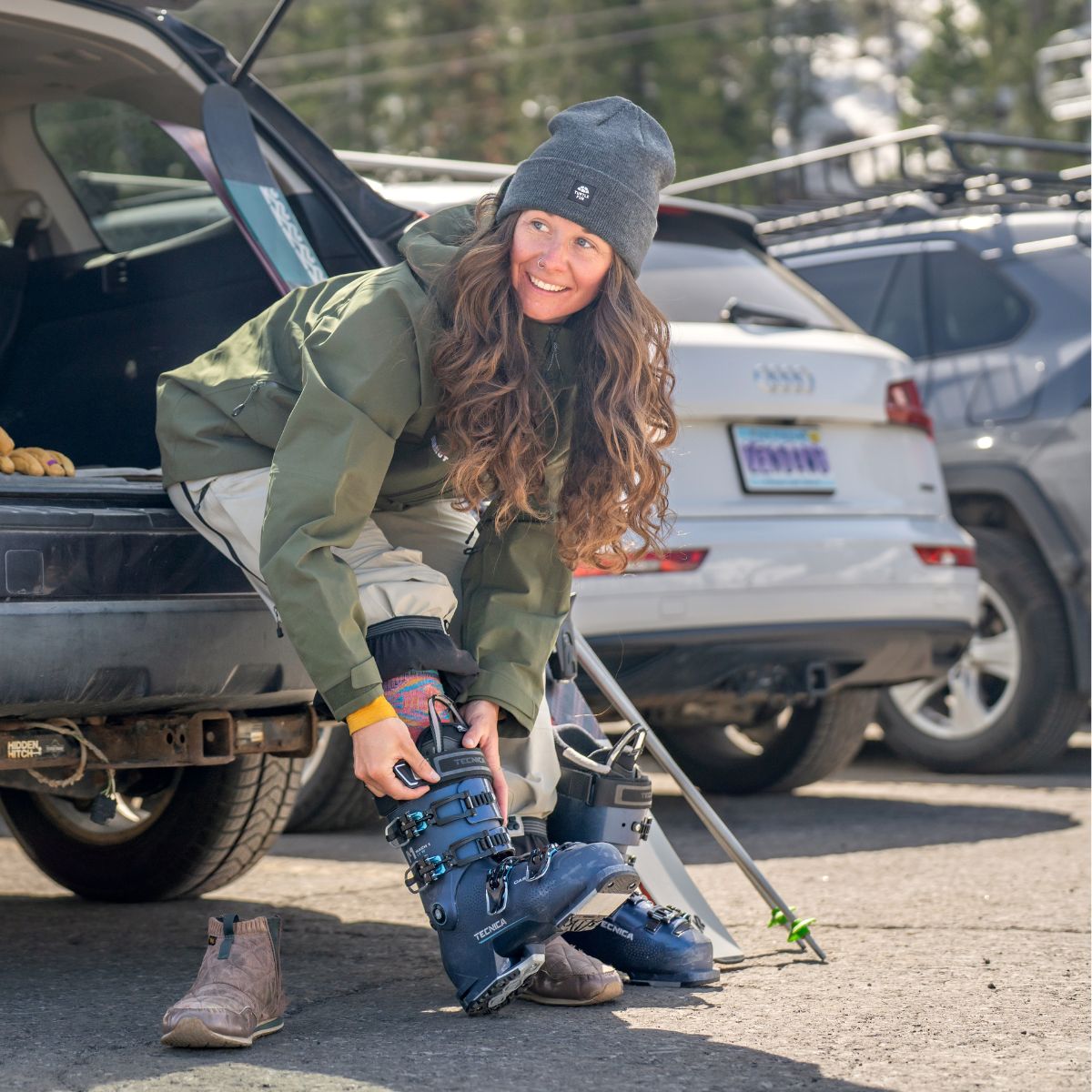Explorer Beanie / Color-Blaze